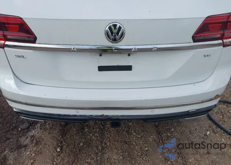 2018 Volkswagen Atlas 3.6L V6 Sel from USA, damaged, VIN 1V2SR2CA8JC541391